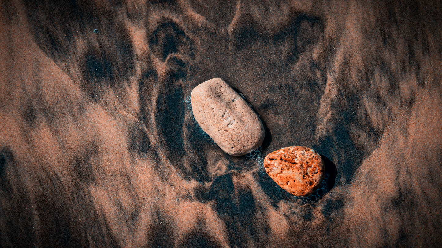 Steine im Spiel der Wellen